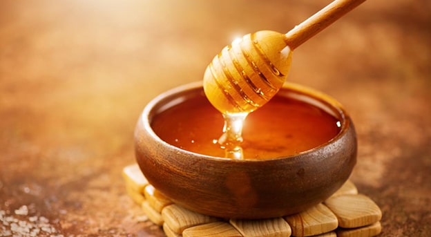 A honey treatment at Cinzia Spa in Myrtle Beach