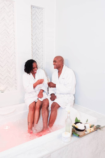 A couple enjoys a couple’s ritual together at Cinzia Spa in Myrtle Beach