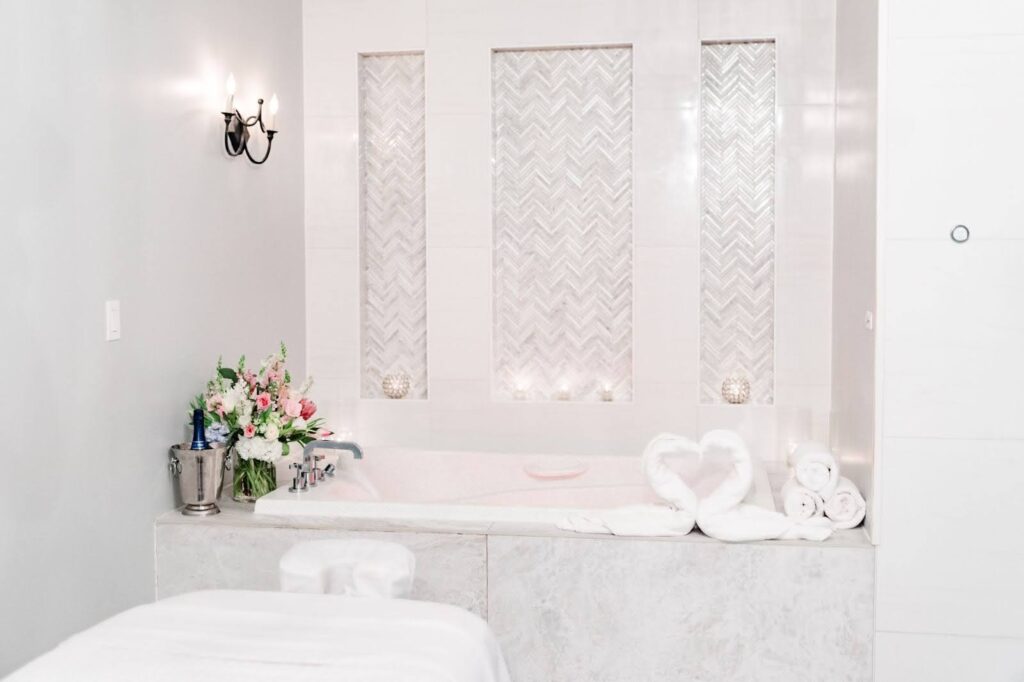 Serene coastal suite at Cinzia Spa for couples